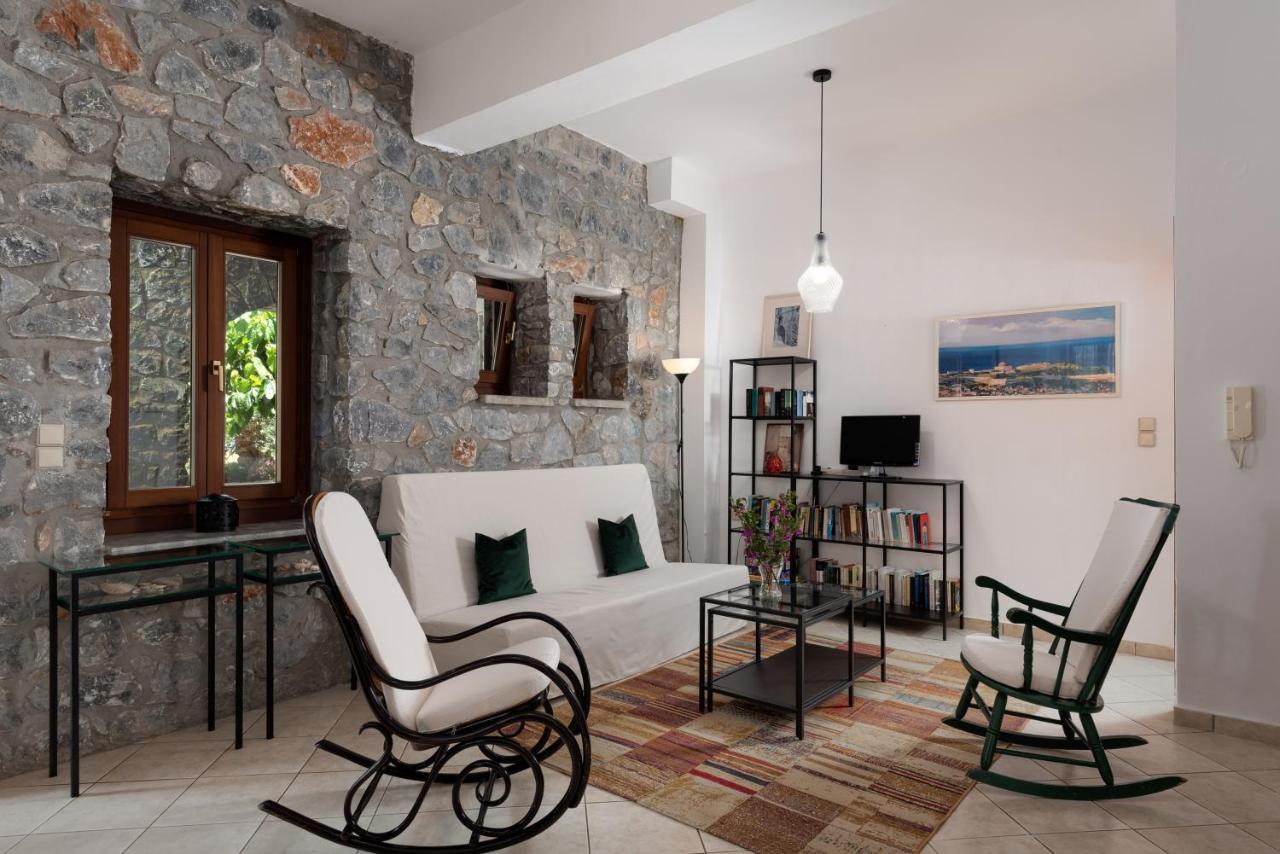 Aura Traditional Apartment Prines  Ngoại thất bức ảnh