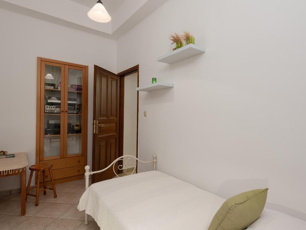 Aura Traditional Apartment Prines  Ngoại thất bức ảnh