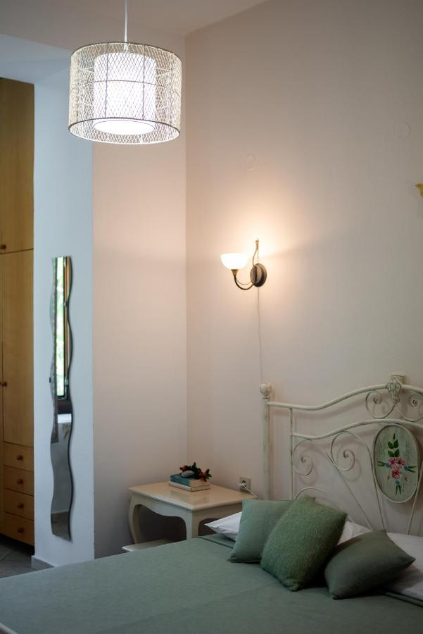 Aura Traditional Apartment Prines  Ngoại thất bức ảnh
