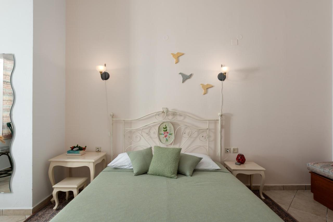 Aura Traditional Apartment Prines  Ngoại thất bức ảnh
