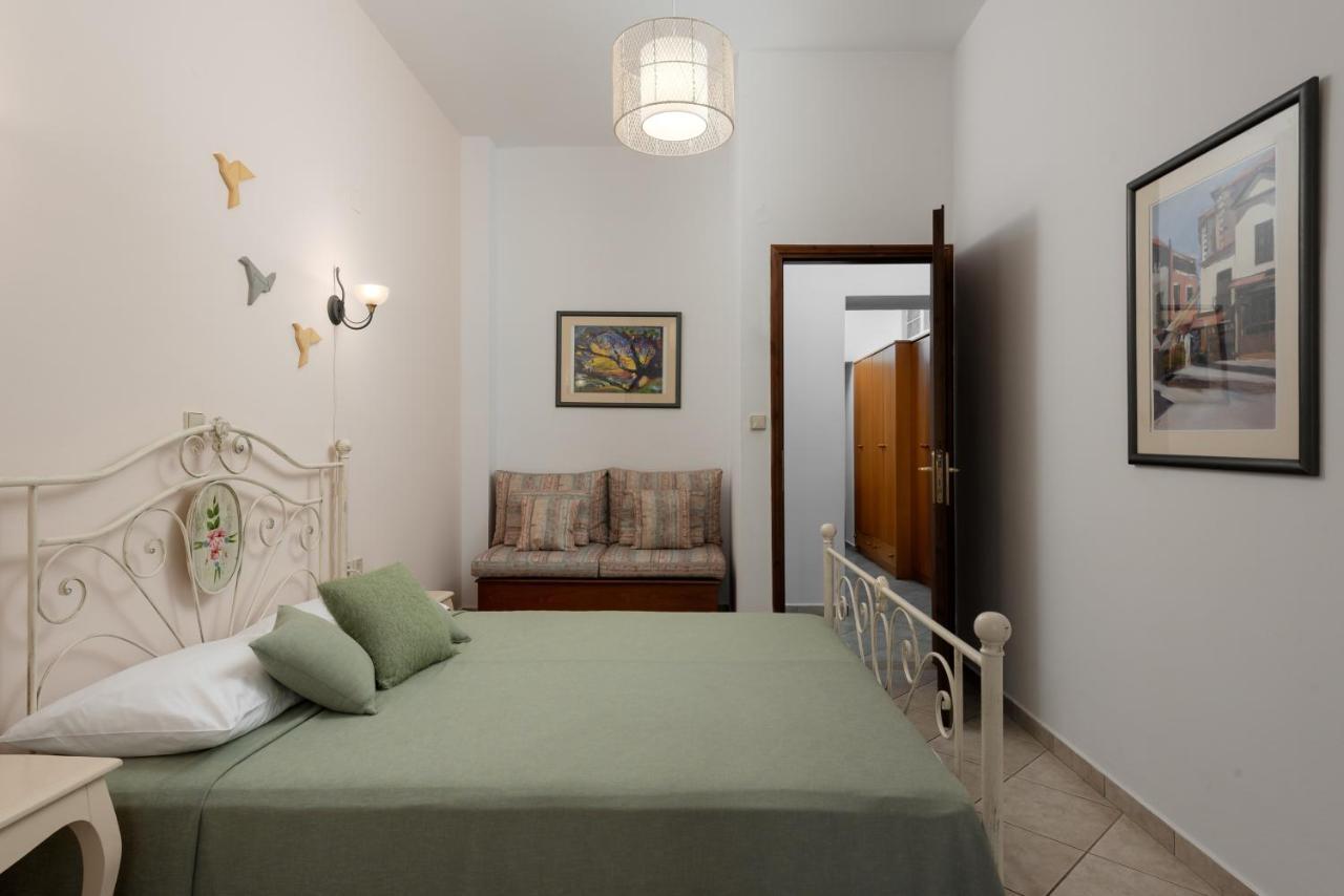 Aura Traditional Apartment Prines  Ngoại thất bức ảnh